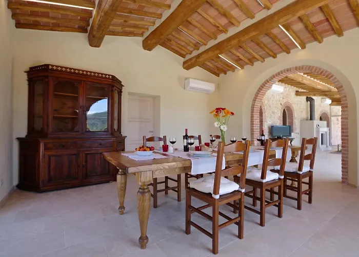 Mulino Della Solaia - Arceno Club * モンティチャーノ