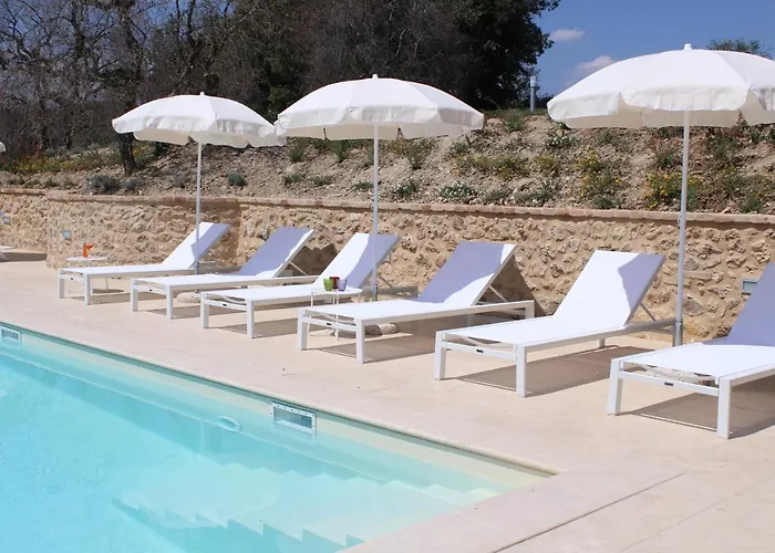 Mulino Della Solaia - Arceno Club * モンティチャーノ