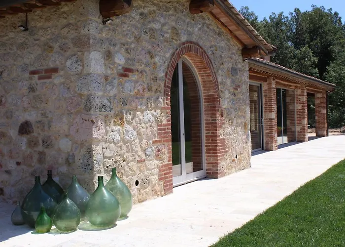 Mulino Della Solaia - Arceno Club モンティチャーノ